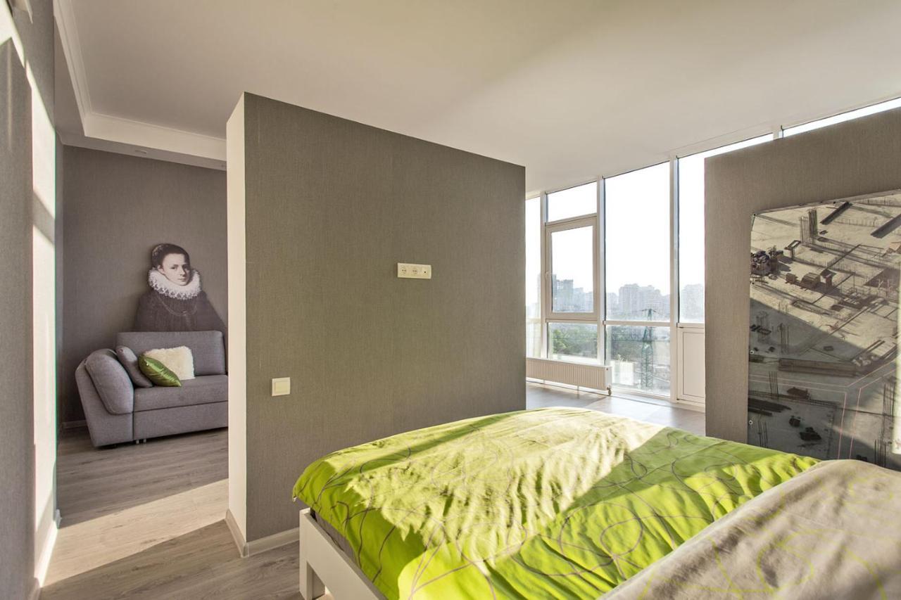 Gagarin Plaza Apartment 70 Square Metres On 12Th Floor Odessa Dış mekan fotoğraf