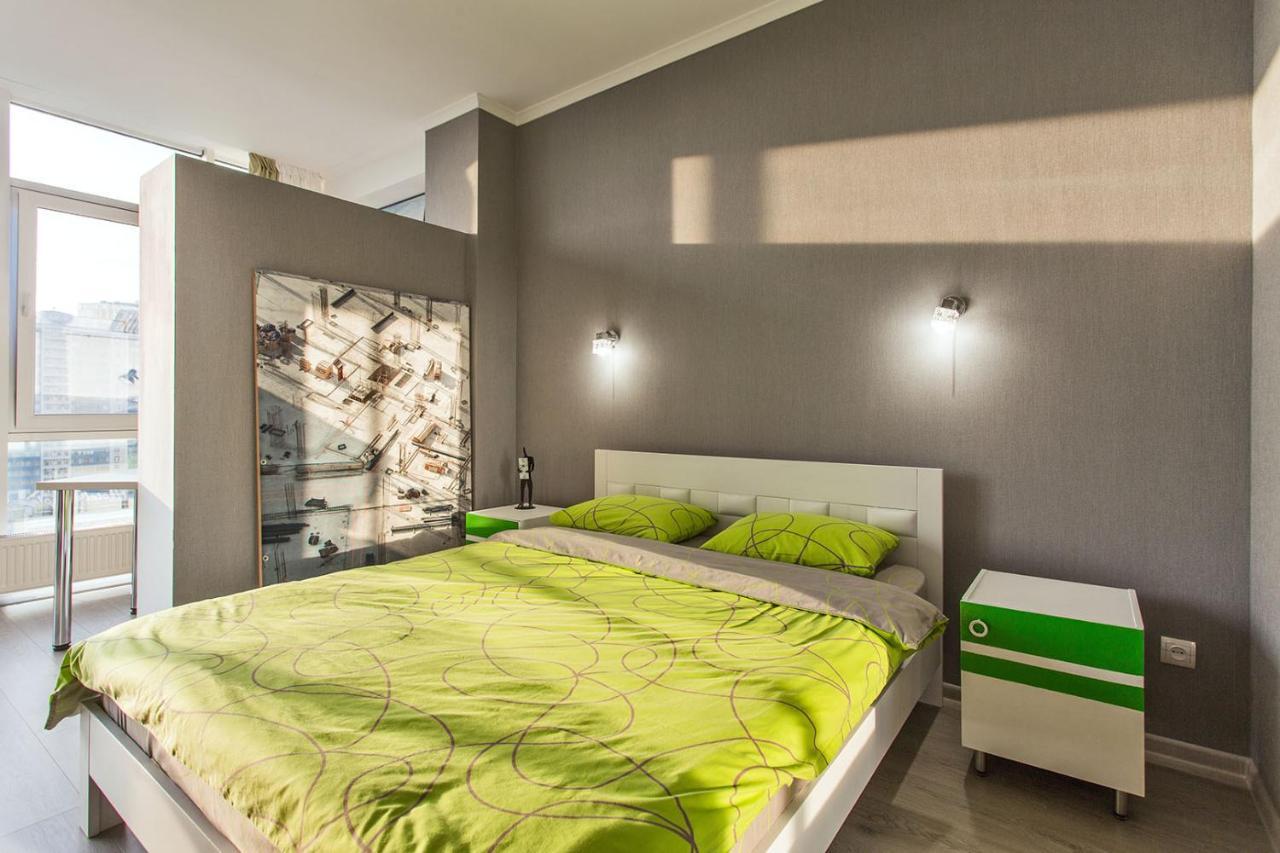 Gagarin Plaza Apartment 70 Square Metres On 12Th Floor Odessa Dış mekan fotoğraf