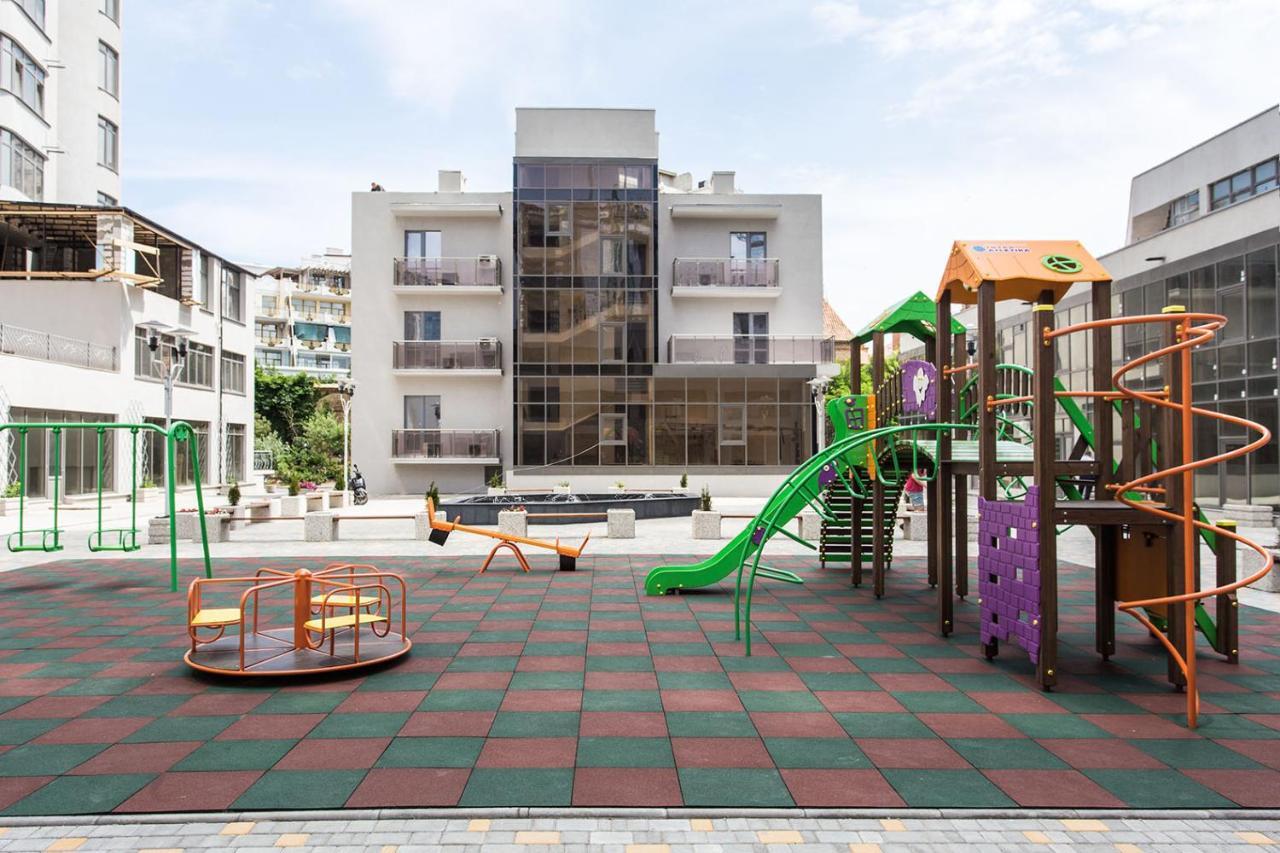 Gagarin Plaza Apartment 70 Square Metres On 12Th Floor Odessa Dış mekan fotoğraf